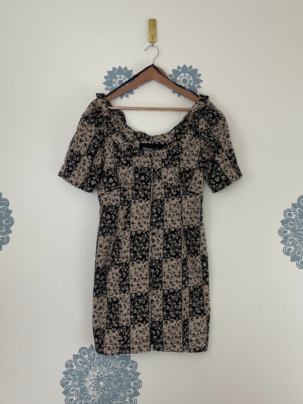Anthropologie Ruffled Puff Sleeve Floral Patchwork Mini Dress Size 8
